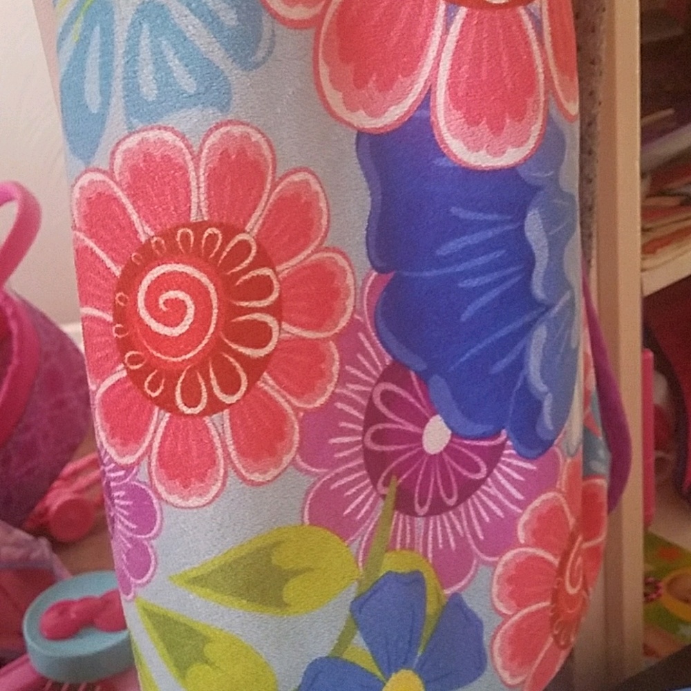 Meet your Posher, Ebony